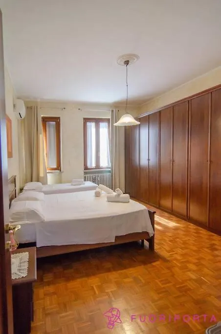 דירות פארמה Emy House