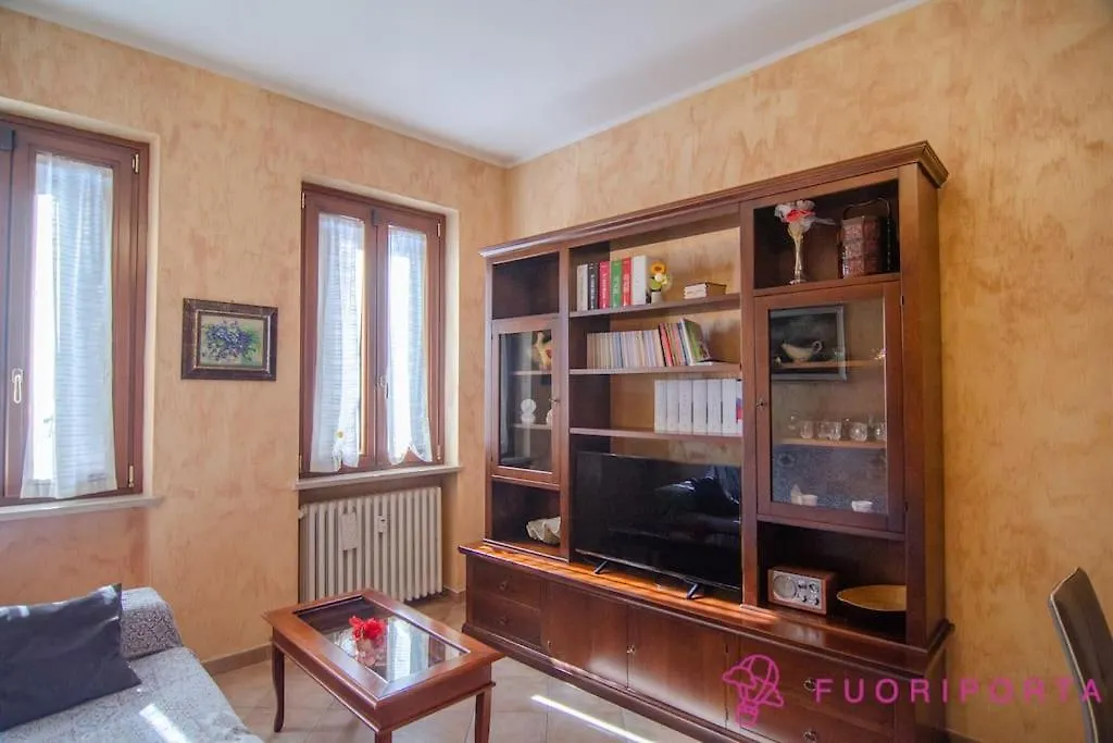 דירות פארמה Emy House 0*,